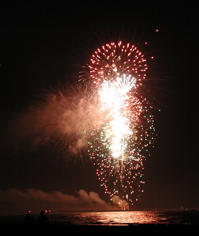 Grand Finale by the watersedge.jpg