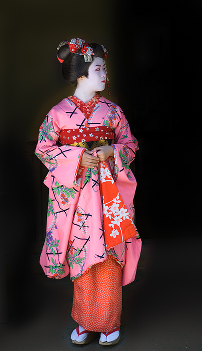Geisha Waiting