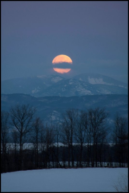 mountain moonset