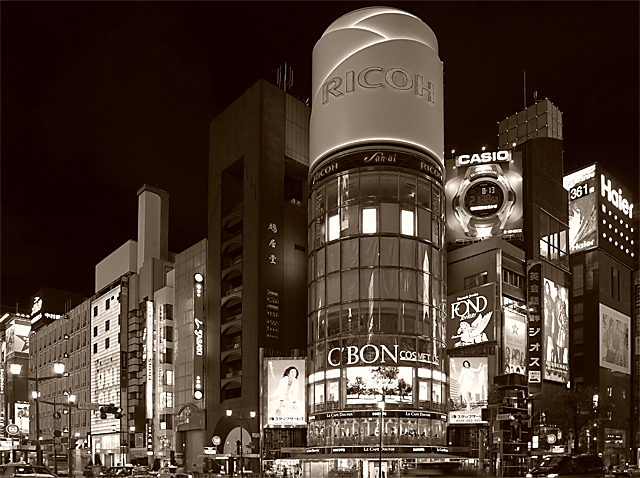 Ricoh-Ginza-Duotone.jpg