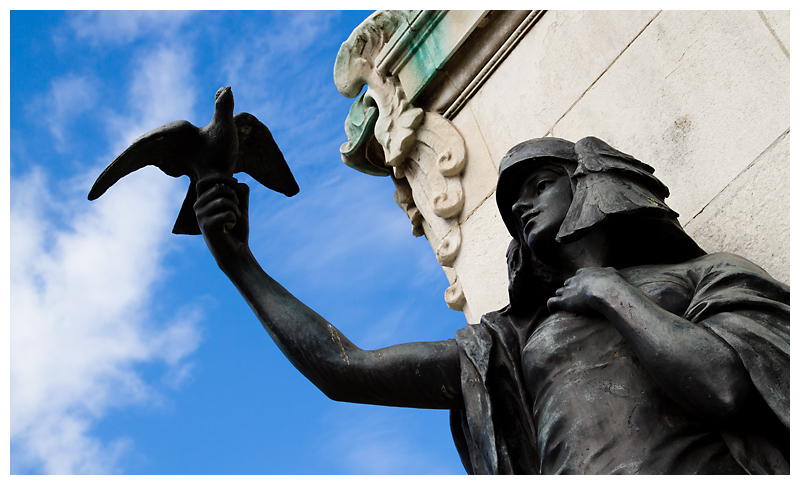 5 - Statue