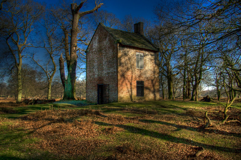 hut1000.jpg