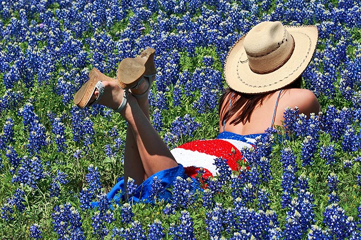 Contemplating the bluebonnets