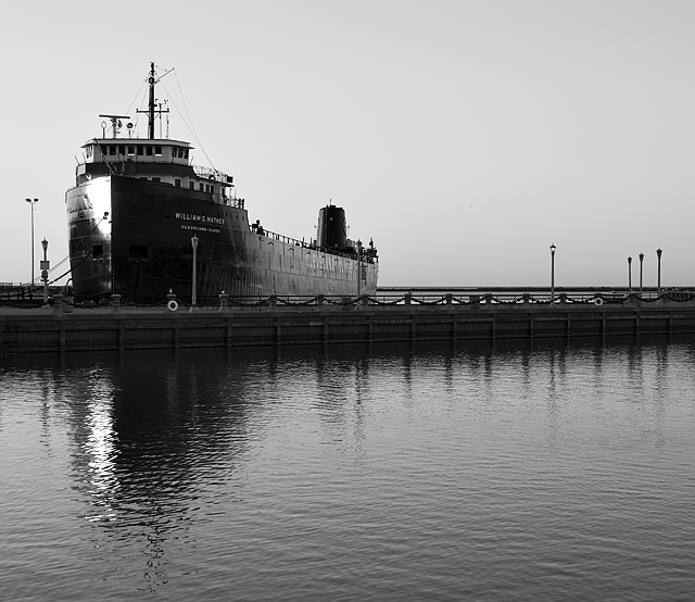 46 - Ore Boat
