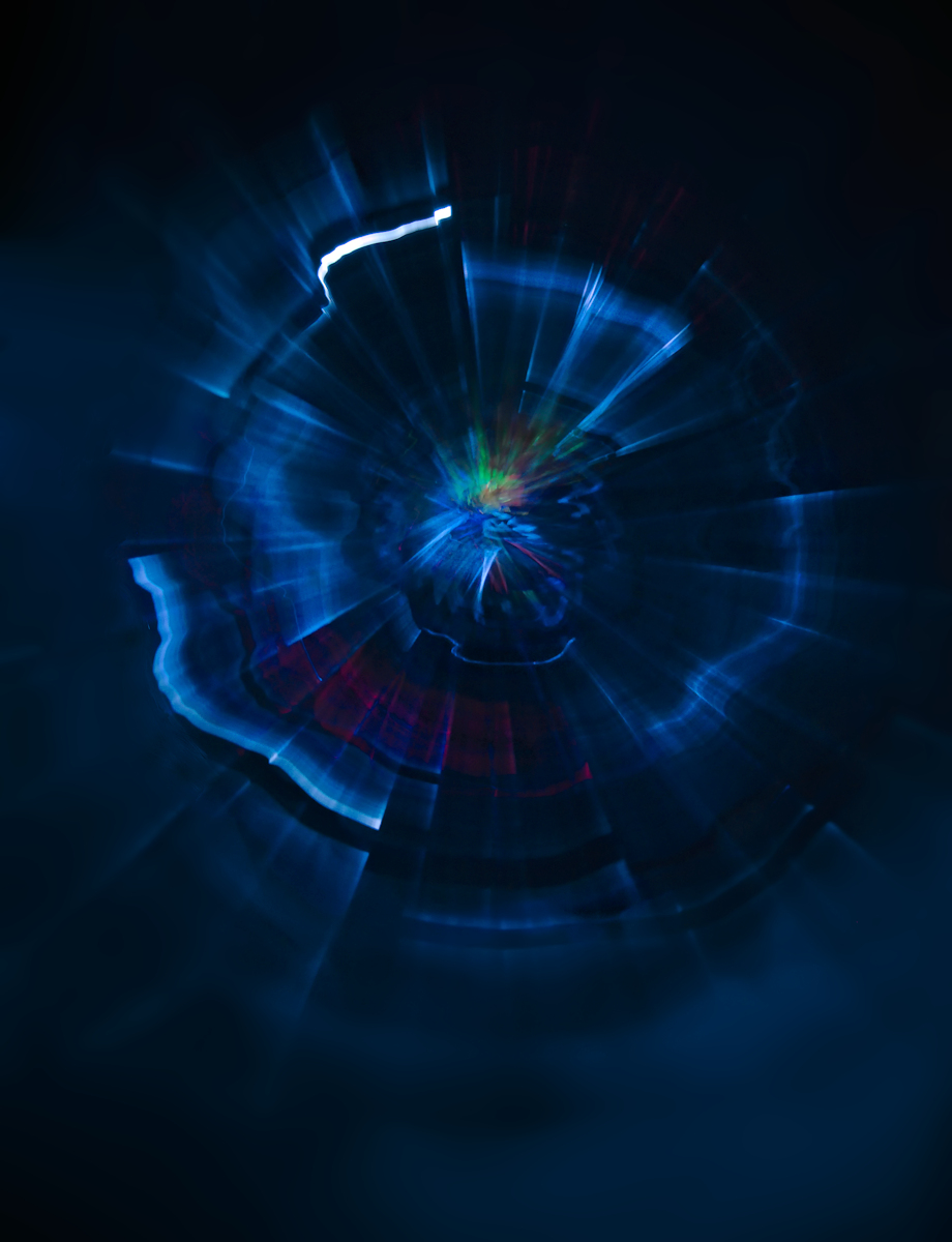 EM100938_2 B 1200