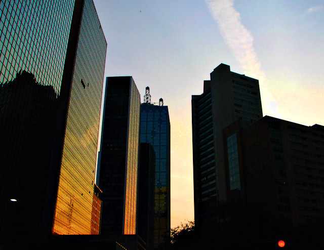 The concrete canyon (Powershot S5)