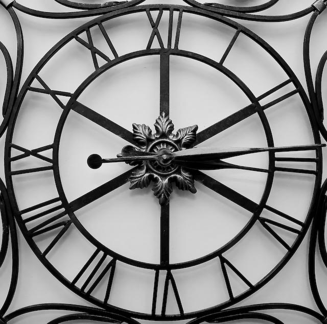 B&W Day 23: Wall Clock