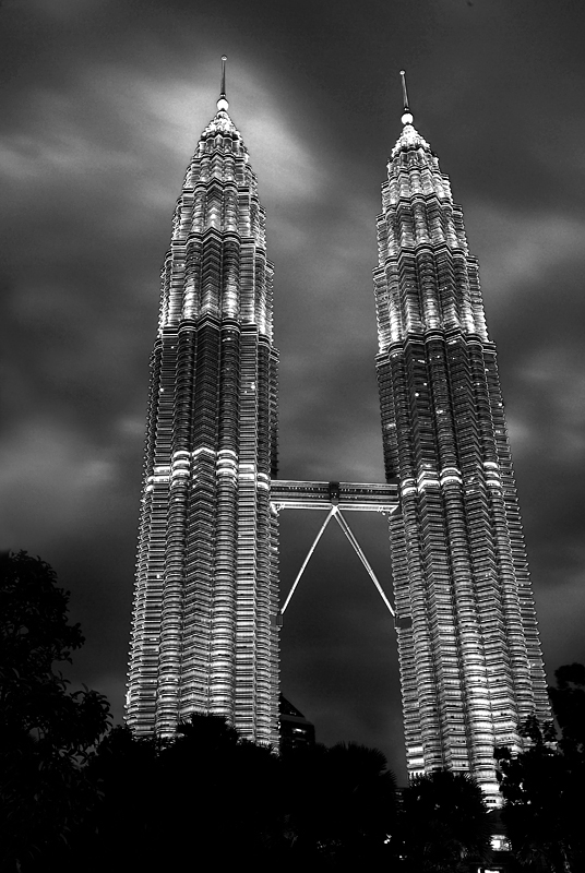petronas-towers-mono.jpg