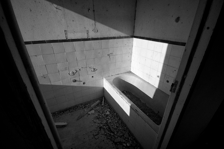 abandoned inn #4