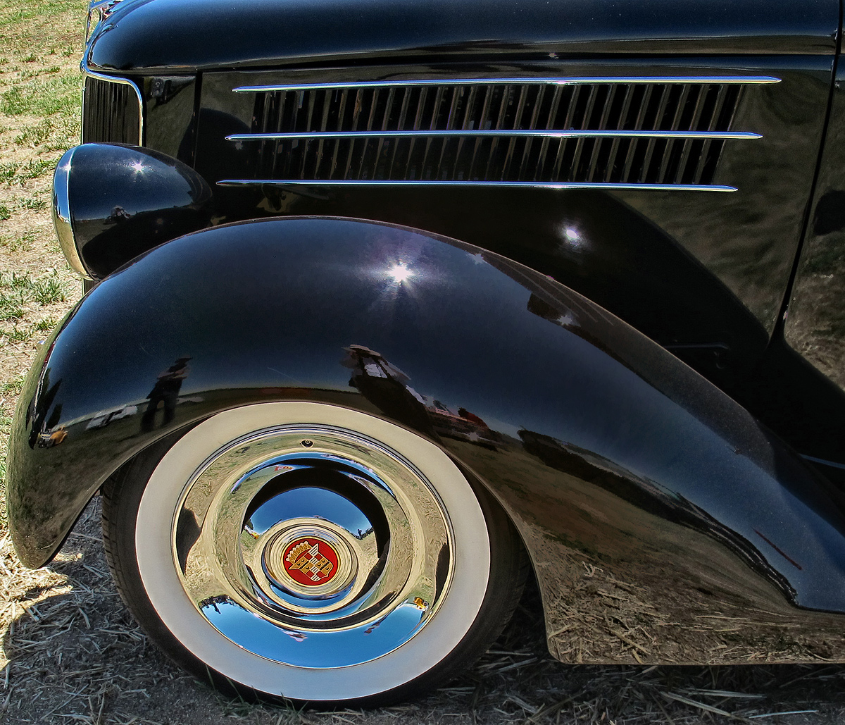 December Photo Essay: Reflecting on Automobiles