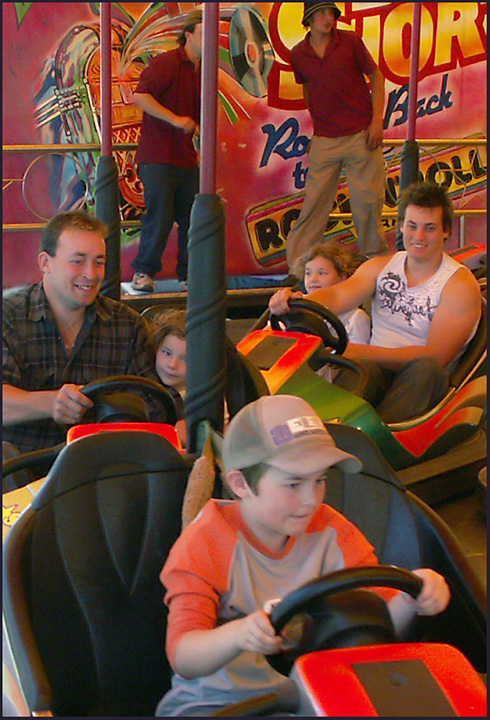 show-day-dodgems-015-copy-1.jpg-v2.jpg